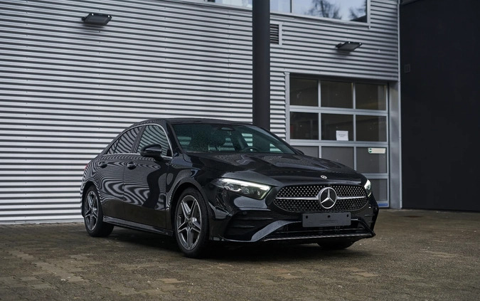 Mercedes-Benz Klasa A cena 184900 przebieg: 7, rok produkcji 2023 z Gniewkowo małe 254